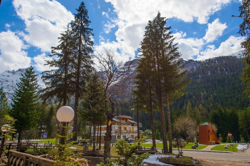 Park Hotel Faloria Canazei Exterior photo