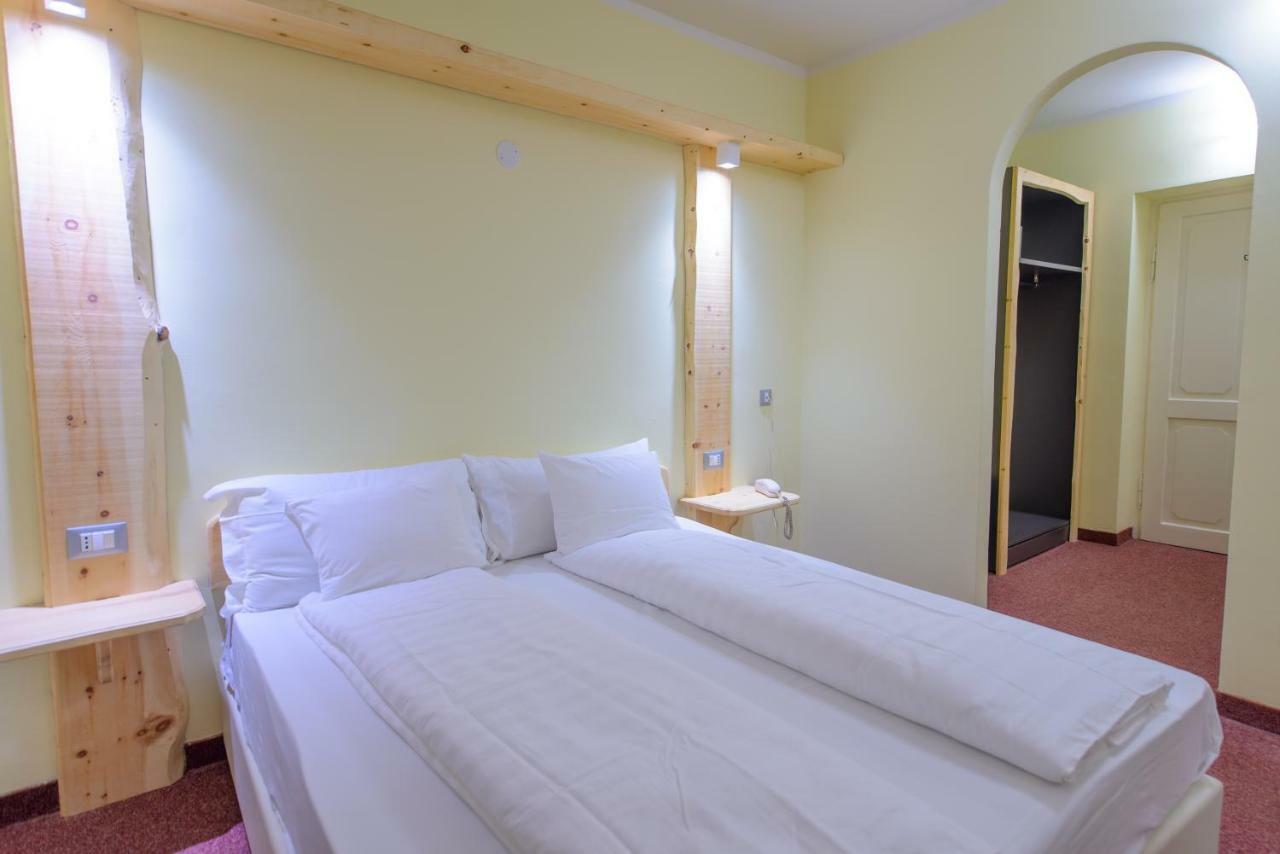 Park Hotel Faloria Canazei Exterior photo